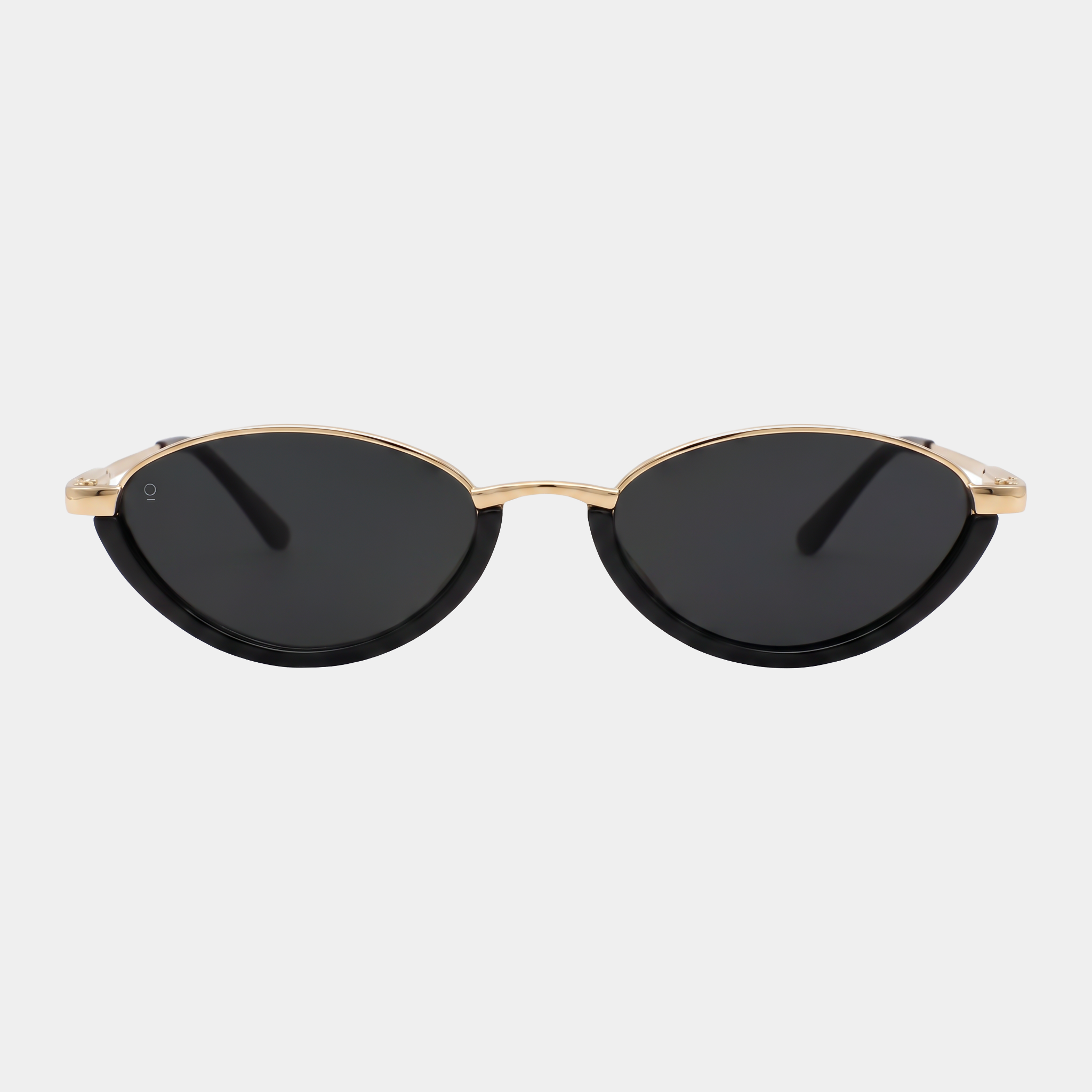 KARO // BLACK