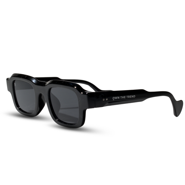 BENNETT // BLACK