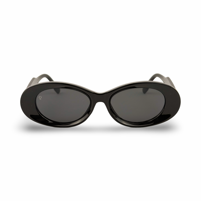 RILEY// BLACK