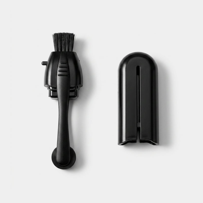 SUNGLASSES CLEANING KIT // BLACK