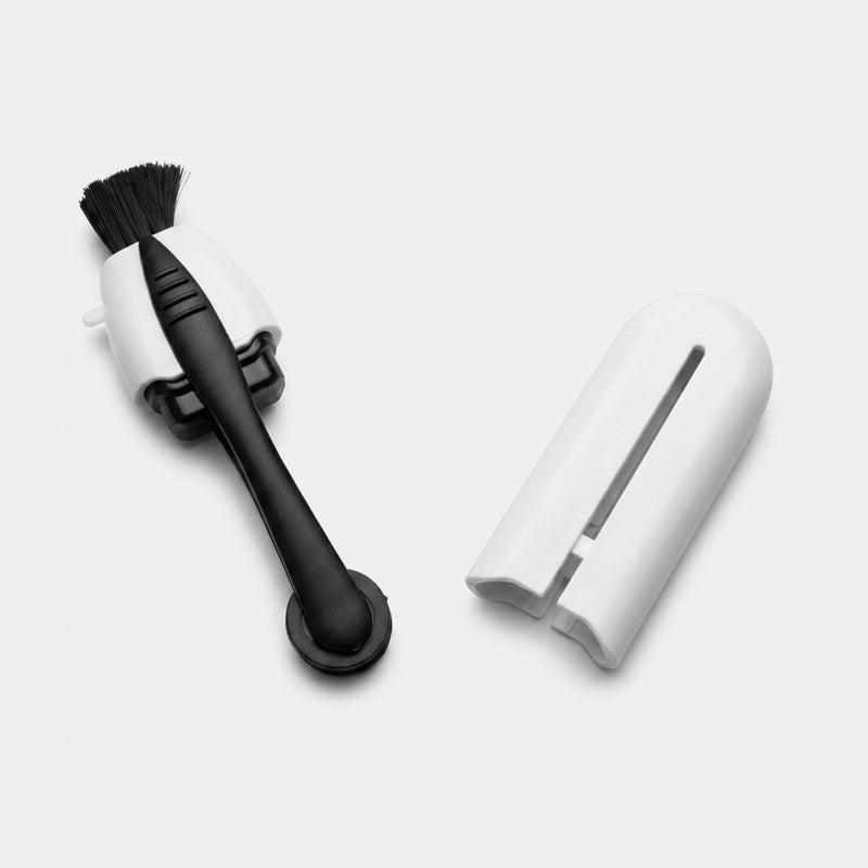 SUNGLASSES CLEANING KIT // WHITE