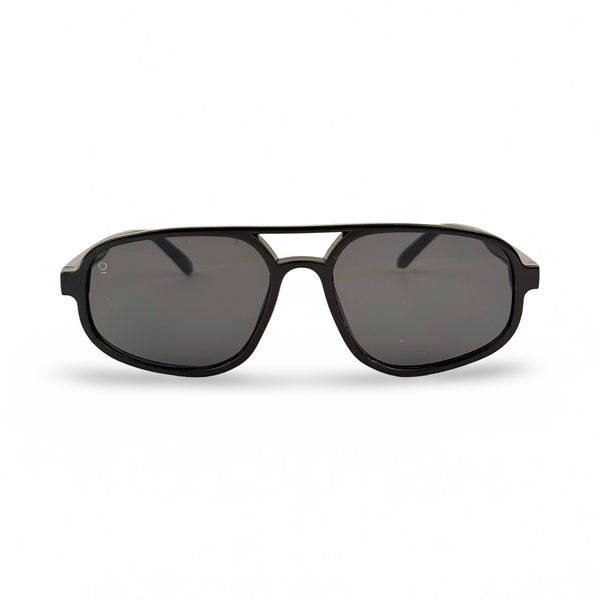 CARTER // BLACK