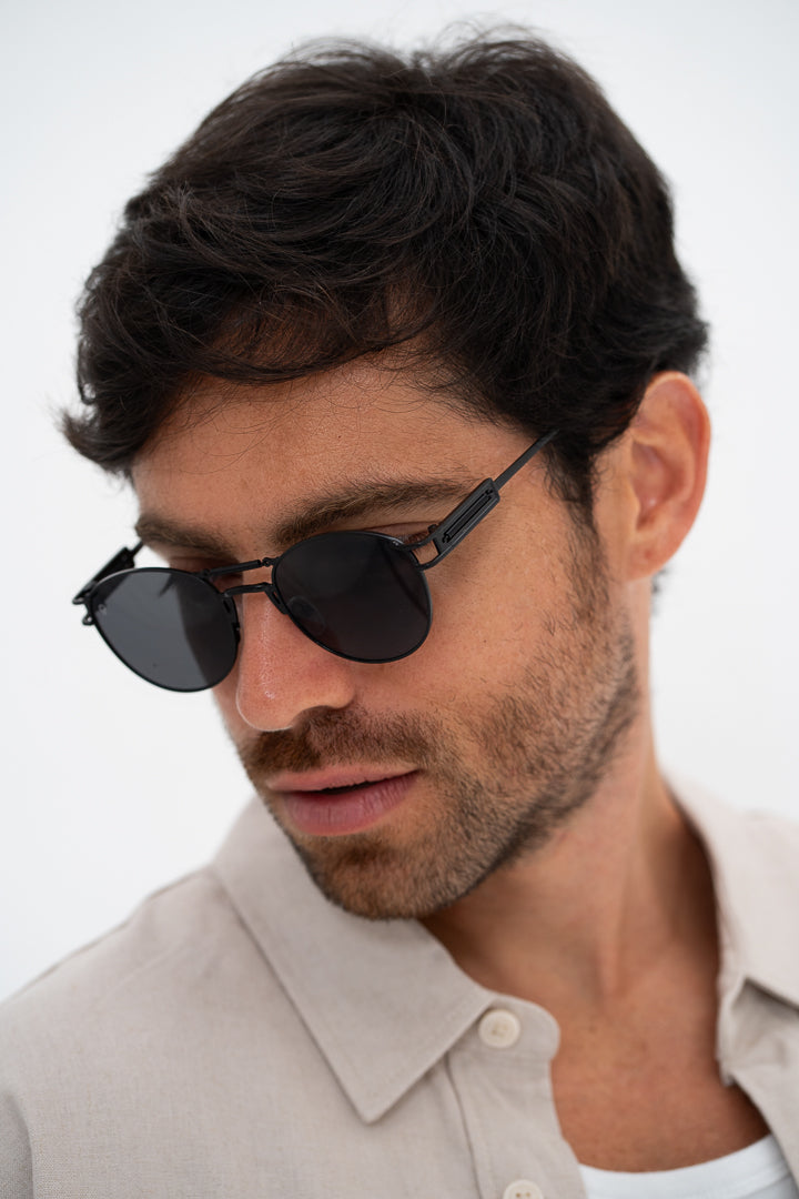 COOPER // BLACK