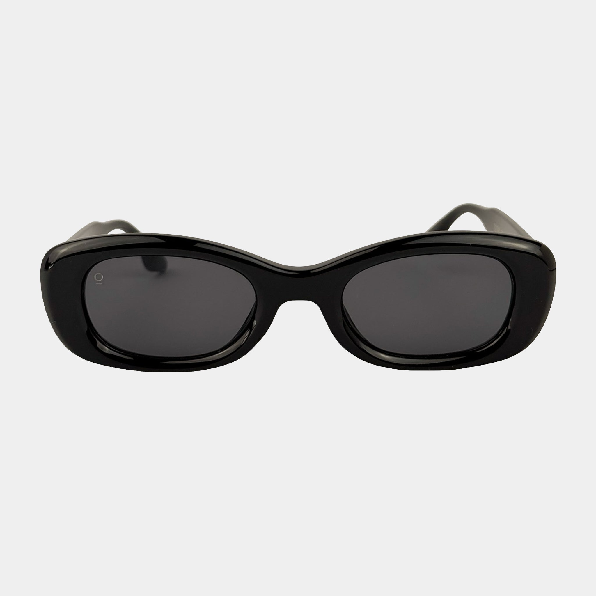 IVY // BLACK