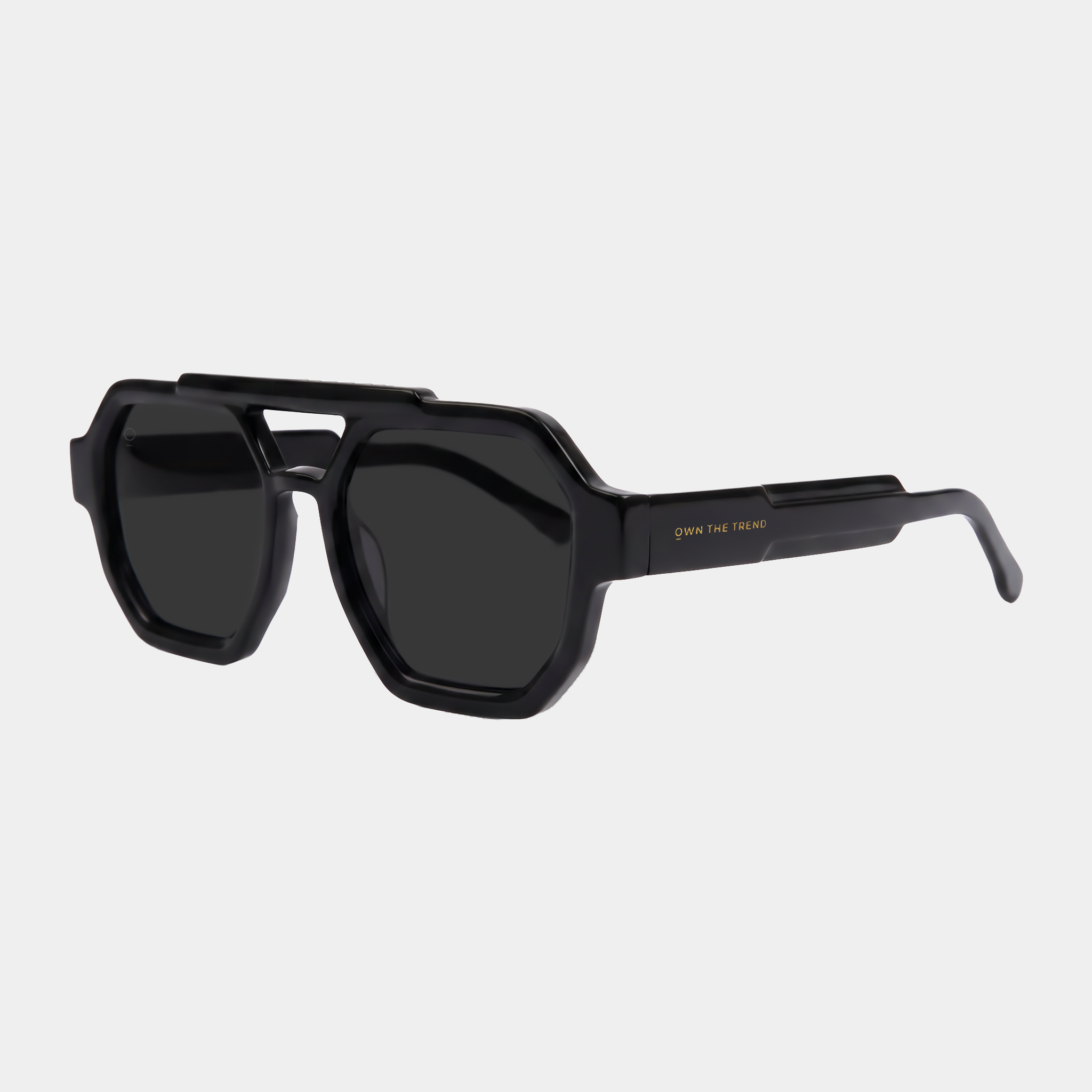 KARL // BLACK