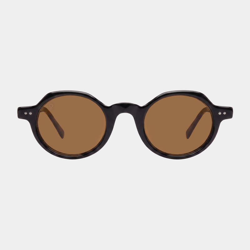 QUINN // BROWN