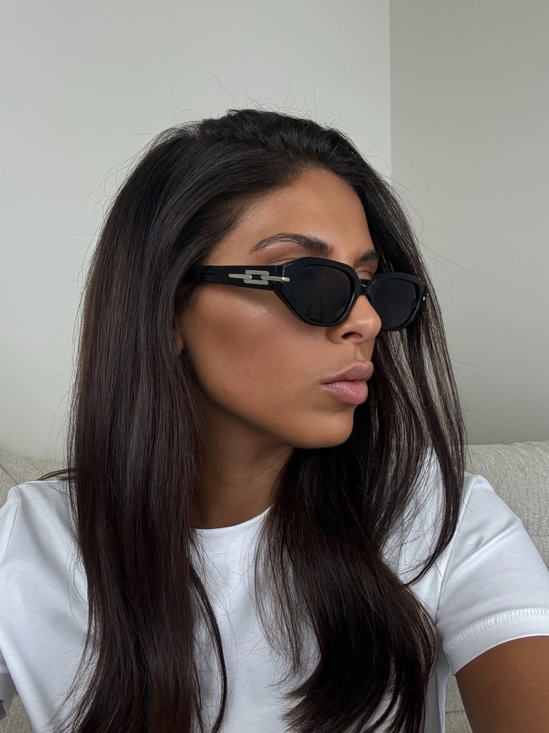 SOPHIA // BLACK