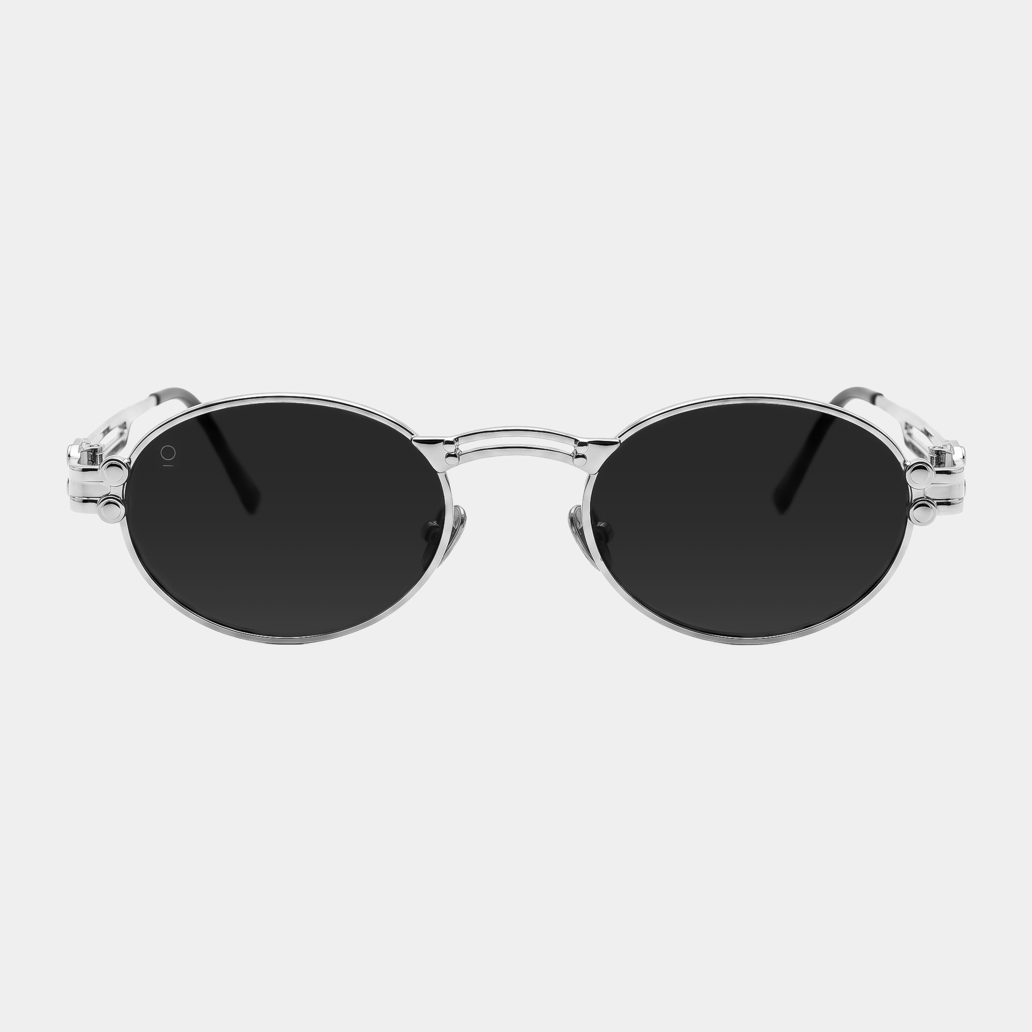 WADE // BLACK SILVER