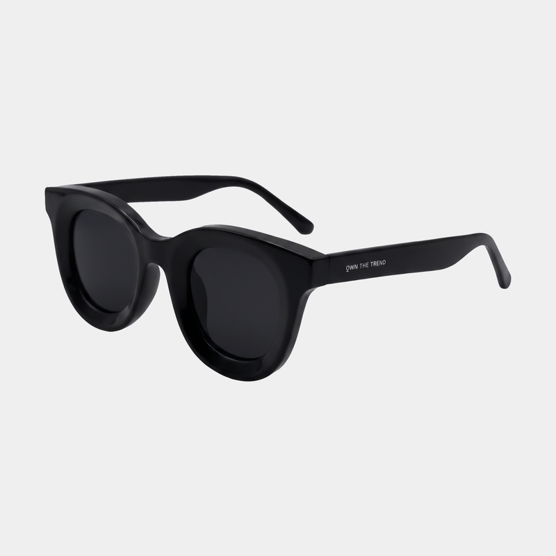 XAVI // BLACK