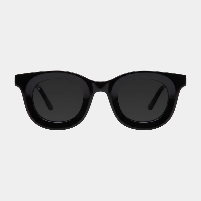 XAVI // BLACK
