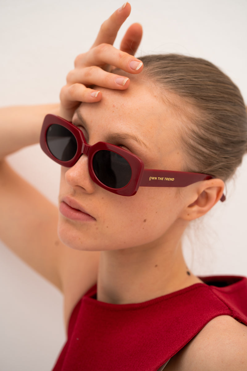 JULIA // RED